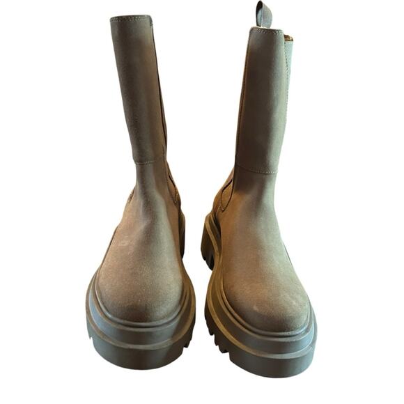 AQUA Jessy Suede  Pull On Booties Mid Calf Chelsea NEW Size 8.5 - Picture 3 of 9